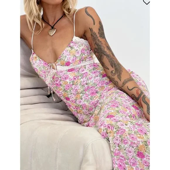 Princess Polly | Dresses | Princess Polly Emily Maxi Dress Pink Floral Nwot  Size 4 | Poshmark